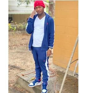 Meet your Posher, Earl